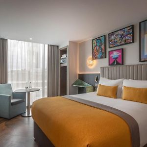 Deluxe Zimmer mit Kingsize-Bett